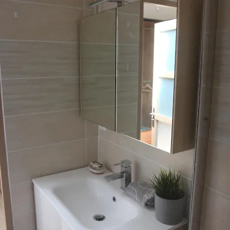 Agreable Maison De De 120m² A Villejust