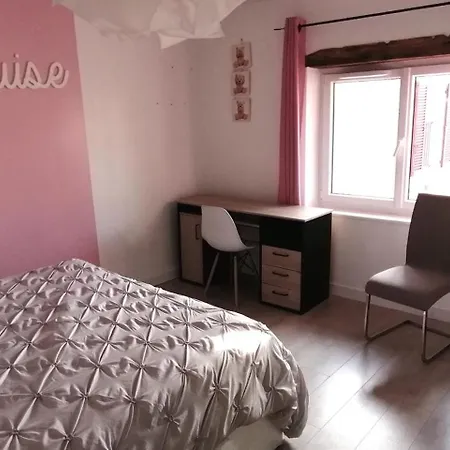 Holiday home Agreable Maison De De 120m² A